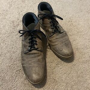 Men’s Bull Boxer Size 44 shoe (fit like a mens size 10)